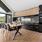 Apartamento Stunning Lakefront With Panoramic Views *
