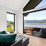 Stunning Lakefront With Panoramic Views * Hafslo