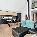 Stunning Lakefront With Panoramic Views Apartamento Hafslo