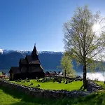 Stunning Lakefront With Panoramic Views * Hafslo