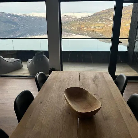 Modern Gem At Hafslovatnet *