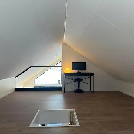 Modern Gem At Hafslovatnet