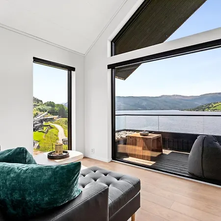 Stunning Lakefront With Panoramic Views * Hafslo