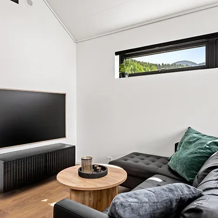 Apartamento Top-floor Lakefront Near *