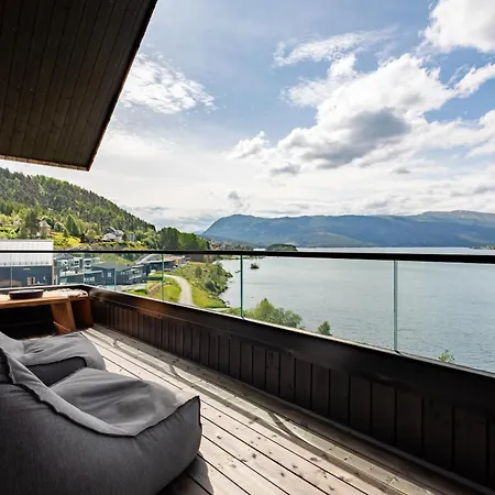 Leilighet Top-floor Lakefront Near Hafslo