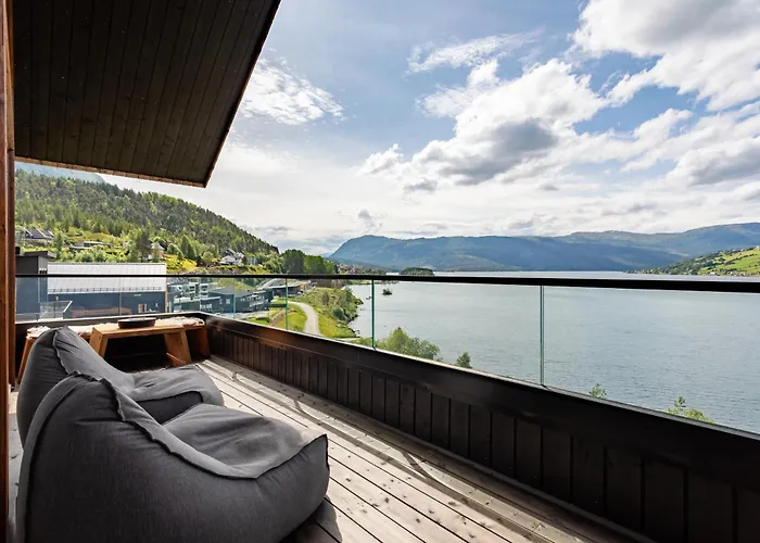 Apartamento Stunning Lakefront Apartment With Panoramic Views Hafslo